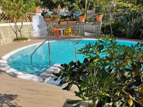  Aparthotel Villa Marinù  Искья